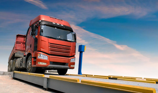 一拖四大件运输汽车称重仪探索源头科技治超新模式